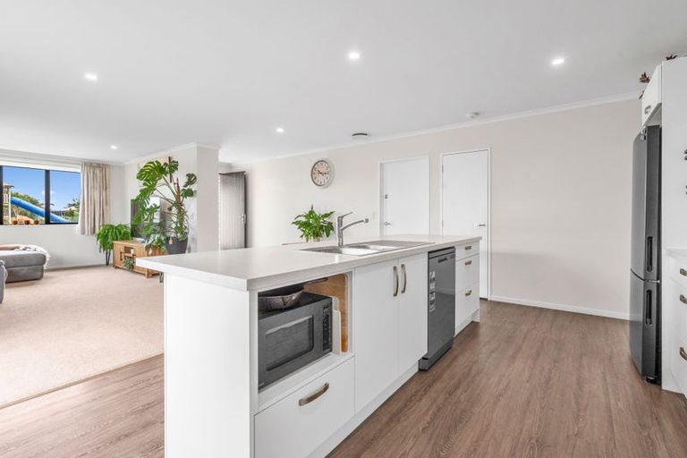 Photo of property in 10 Clanfield Way, Rolleston, 7615