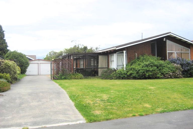 Photo of property in 10 Mendip Place, Casebrook, Christchurch, 8051