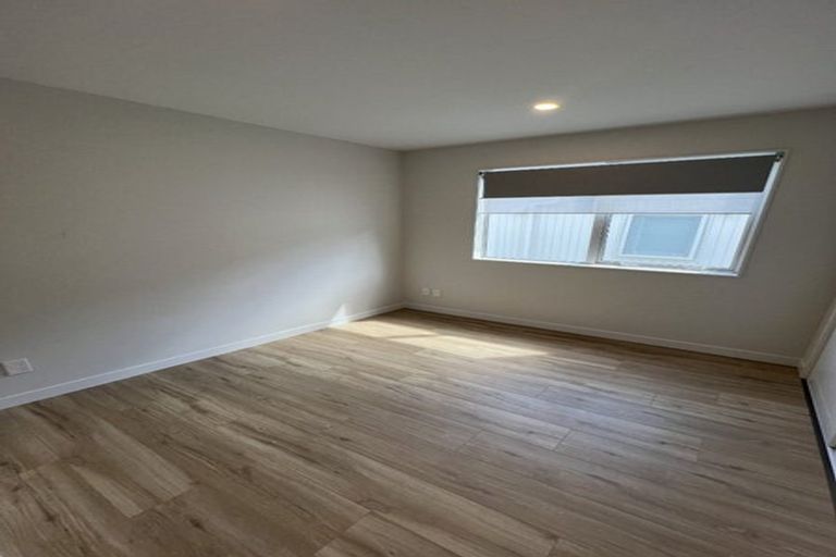 Photo of property in 47 Pohewa Road, Silverdale, 0932