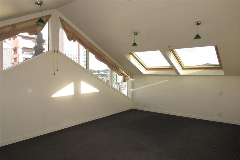 Photo of property in 195 The Terrace, Wellington Central, Wellington, 6011