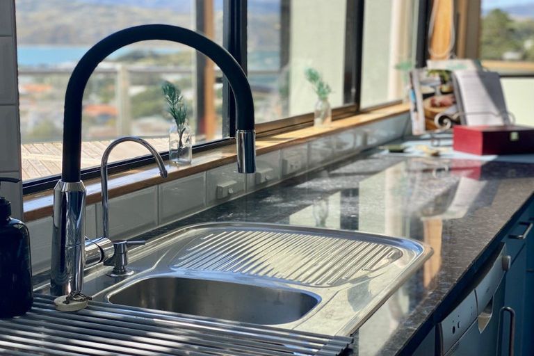 Photo of property in 80 Tio Tio Road, Seatoun, Wellington, 6022