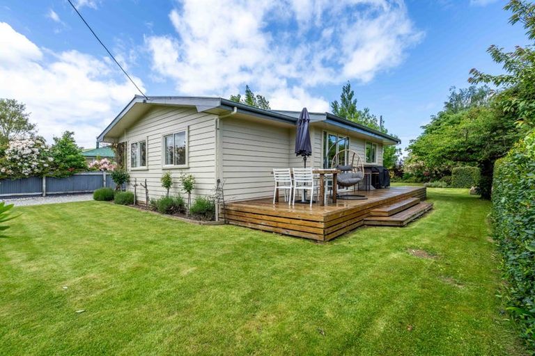 Photo of property in 42 Newburn Street, Waikaia, 9778