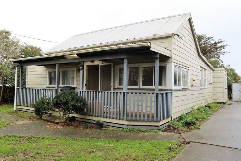 Photo of property in 13 Bell Street, Aratapu, Dargaville, 0371