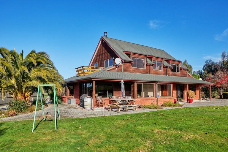 Photo of property in 61 Harnetts Road, Kaikoura Flat, Kaikoura, 7371