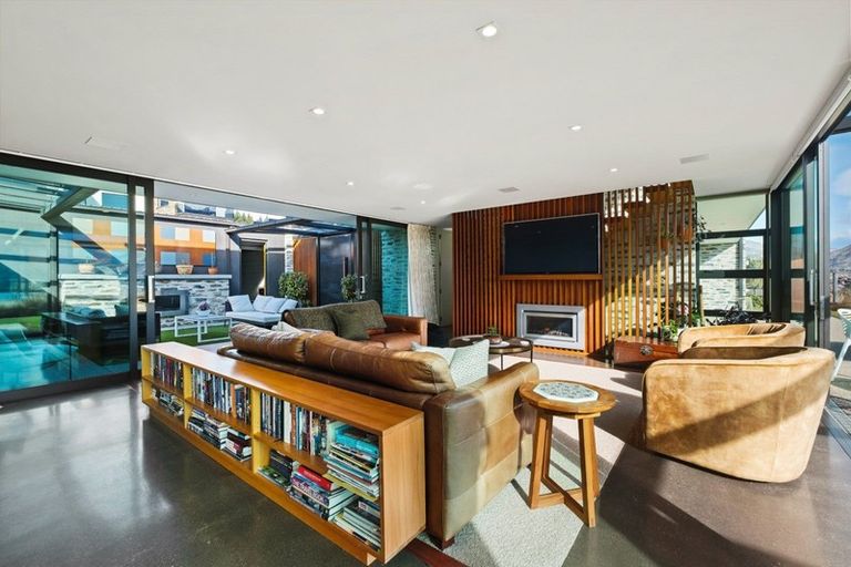 Photo of property in 13 Clearview Street, Wanaka, 9305