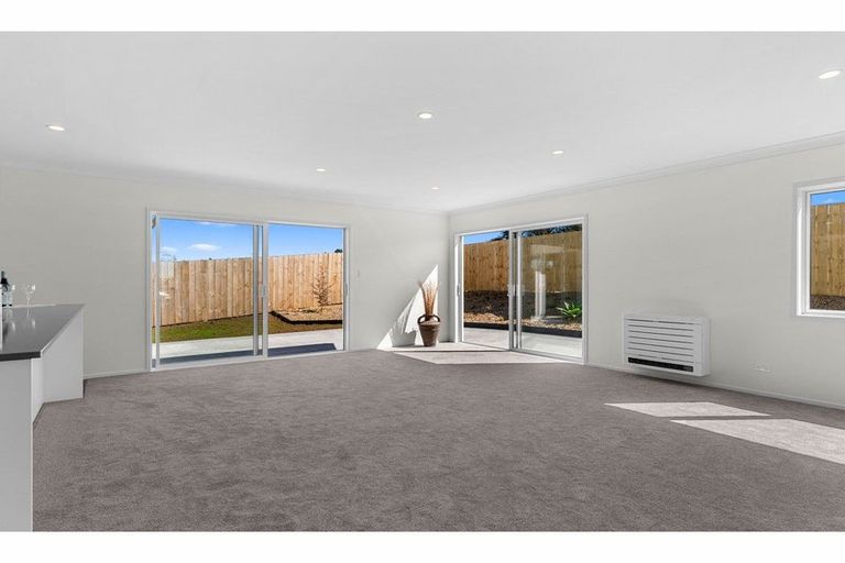 Photo of property in 37 Weka Street, Mangawhai, 0505