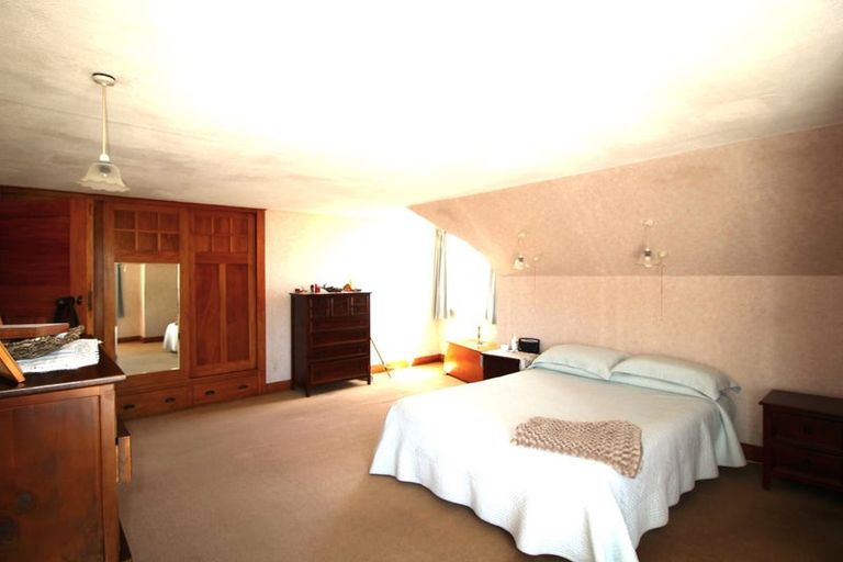 Photo of property in 76 Wharfe Street, South Hill, Oamaru, 9400