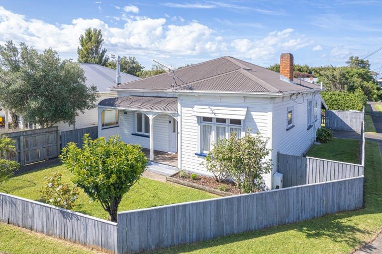 Photo of property in 11 Sarjeant Street, Gonville, Whanganui, 4500