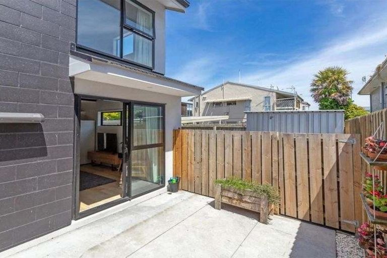 Photo of property in 8/9 Sherborne Street, St Albans, Christchurch, 8014