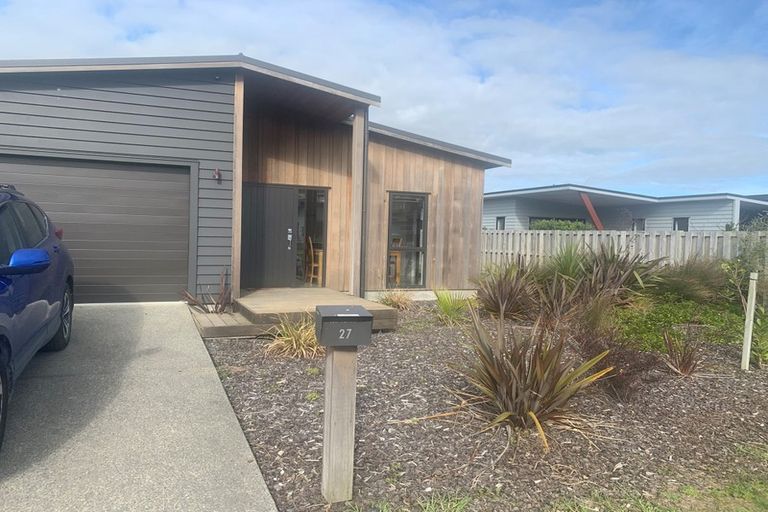 Photo of property in 27 Longview Street, Mangawhai, 0505