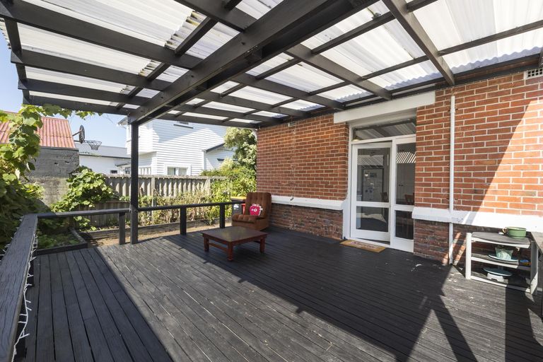 Photo of property in 53 Limbrick Street, Terrace End, Palmerston North, 4410
