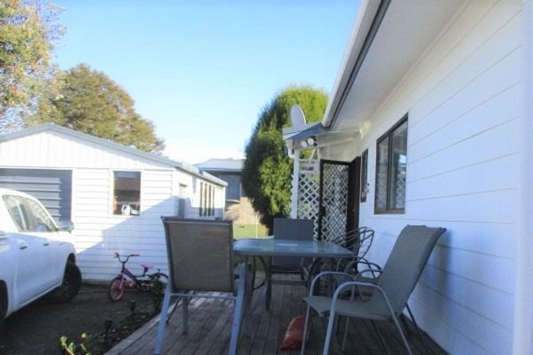 Photo of property in 296 Malfroy Road, Pomare, Rotorua, 3015