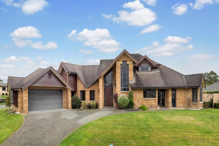 Photo of property in 19 Holmwood Park Drive, Morrinsville, 3300