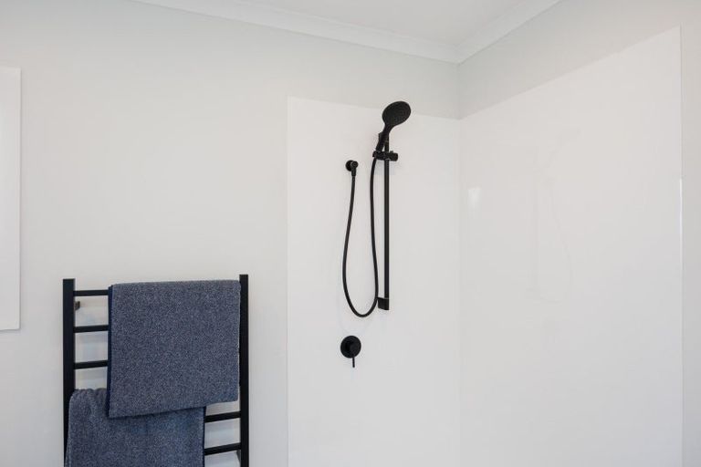 Photo of property in 10 Dahlstrom Grove, Kelvin Grove, Palmerston North, 4414