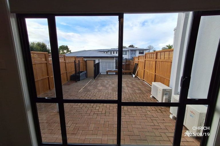 Photo of property in 37/2 Armoy Drive, East Tamaki, Auckland, 2016
