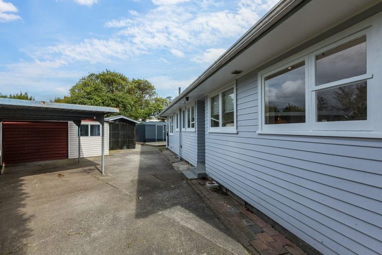 Photo of property in 48 Parkway, Wainuiomata, Lower Hutt, 5014