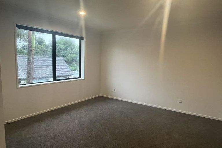 Photo of property in 6b Jern Place, Eastern Beach, Auckland, 2012