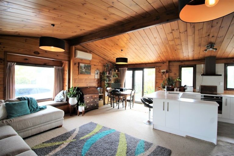 Photo of property in 3 Pollen Street, Woodville, 4920