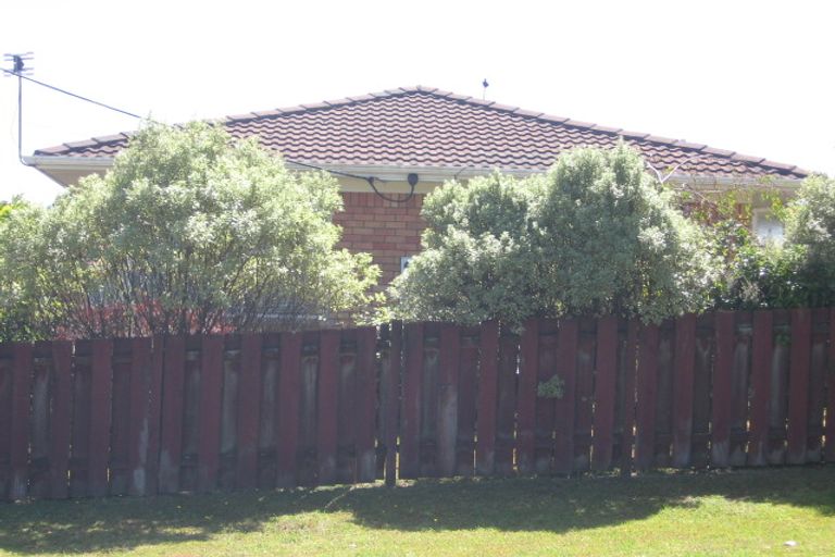 Photo of property in 1/219 Manuka Road, Bayview, Auckland, 0629