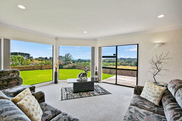 Photo of property in 22 Chatswood Grove, Fitzroy, New Plymouth, 4312