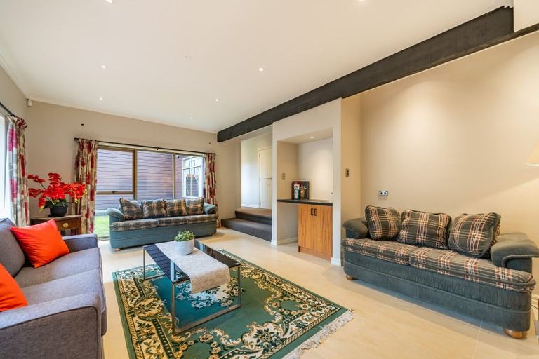 Photo of property in 458 Stokes Valley Road, Stokes Valley, Lower Hutt, 5019