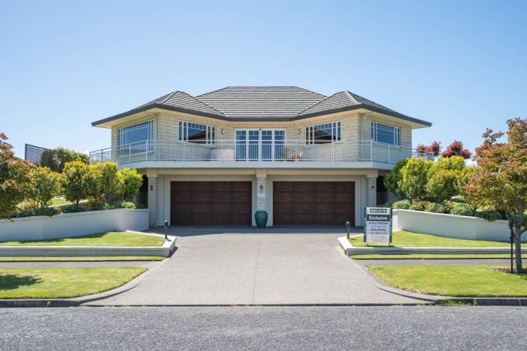 Photo of property in 90 Harvey Street, Waipahihi, Taupo, 3330
