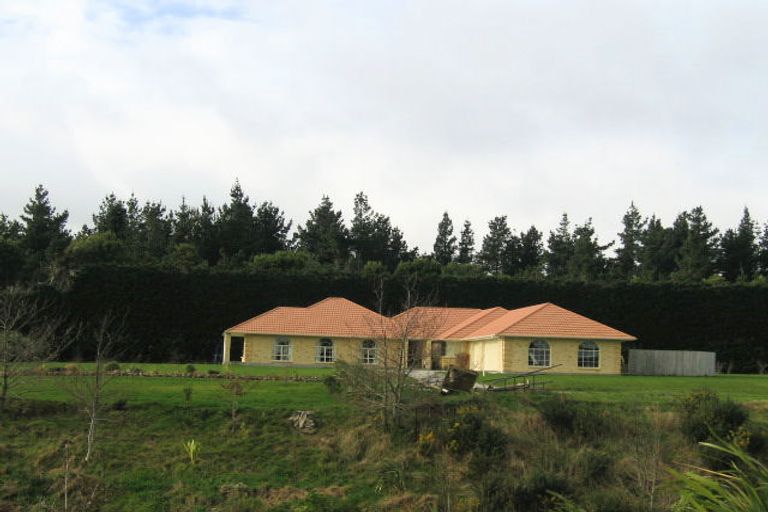 Photo of property in 50 Waicola Drive, Fitzherbert, Palmerston North, 4471