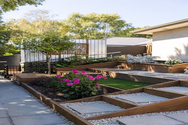 Photo of property in 3/28 Englefield Road, Belfast, Christchurch, 8051