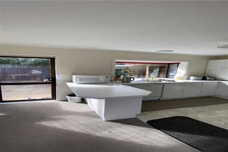 Photo of property in 2/65 Pohutukawa Street, Woburn, Lower Hutt, 5011