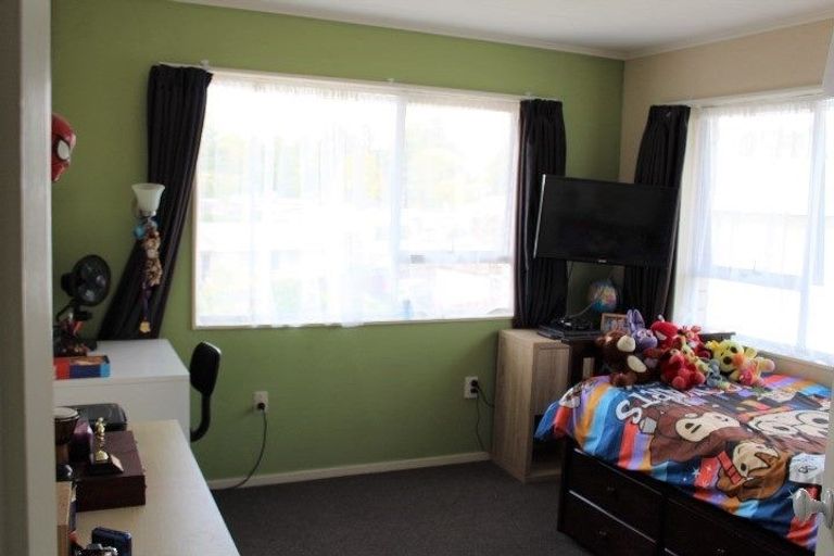 Photo of property in 6 Marlborough Place, Tokoroa, 3420