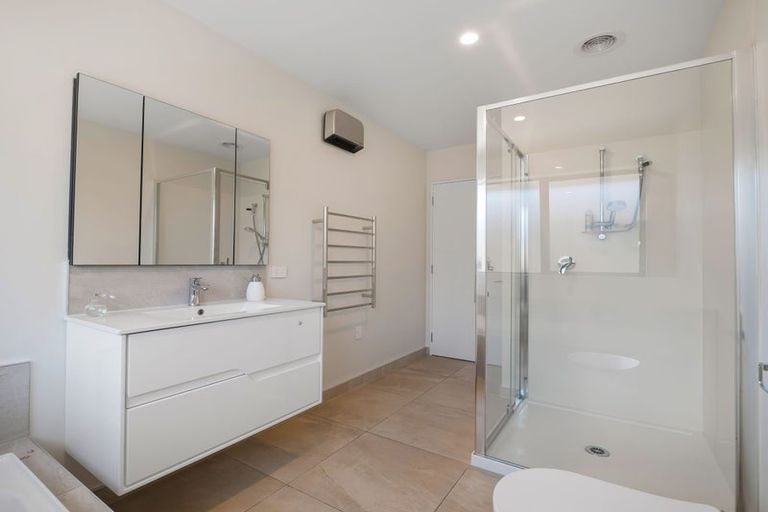 Photo of property in 5 Feather Place, Rolleston, 7615