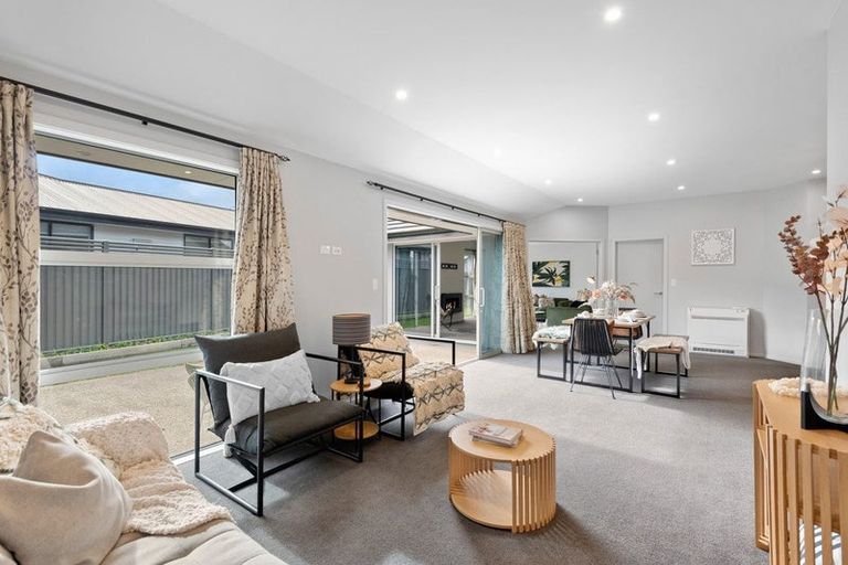 Photo of property in 15 Caledonia Drive, Mosgiel, 9024