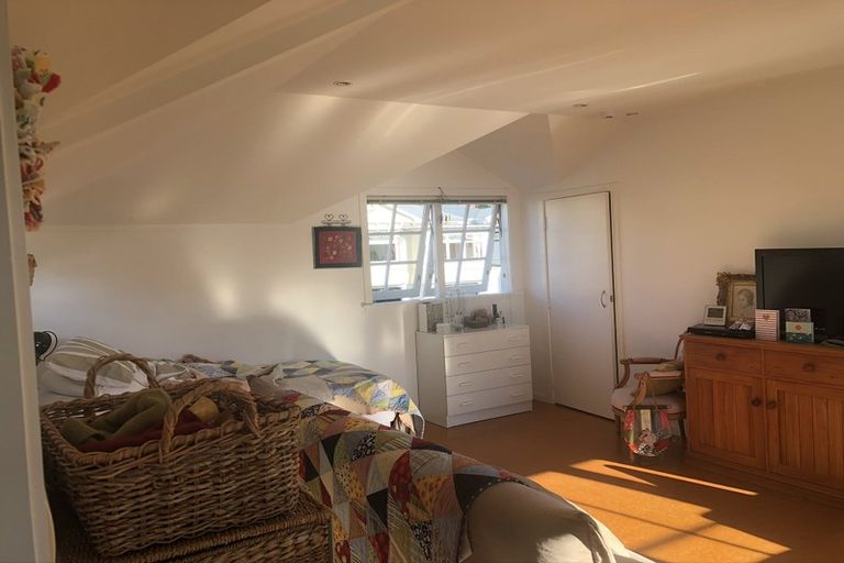 Photo of property in 12 Duthie Street, Karori, Wellington, 6012