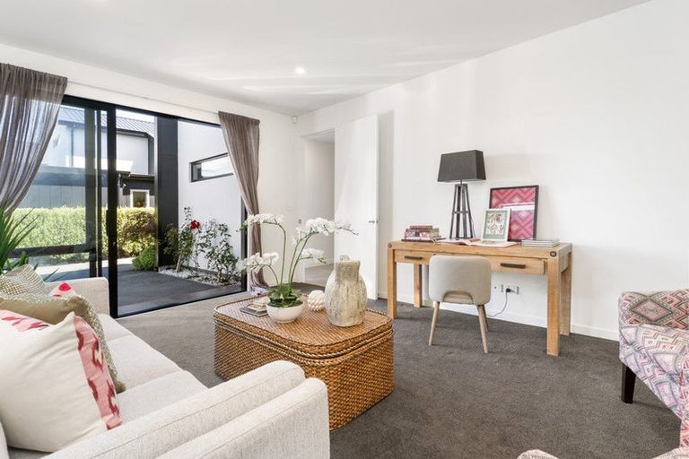 Photo of property in 74 Grants Road, Papanui, Christchurch, 8053