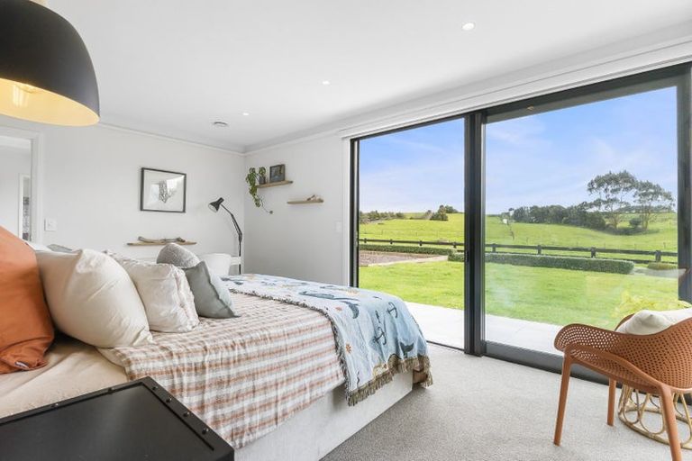 Photo of property in 38 Hawthorne Lane, Kingseat, Papakura, 2580