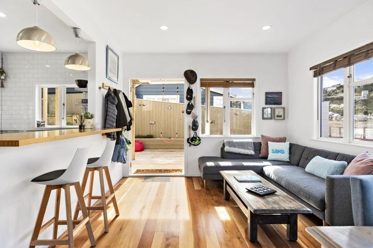 Photo of property in 82 Owhiro Bay Parade, Owhiro Bay, Wellington, 6023