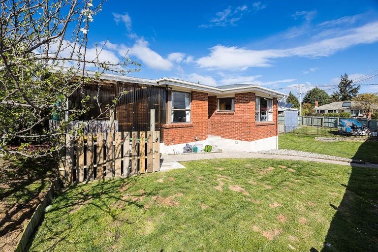 Photo of property in 2 Pottinger Street, Green Island, Dunedin, 9018