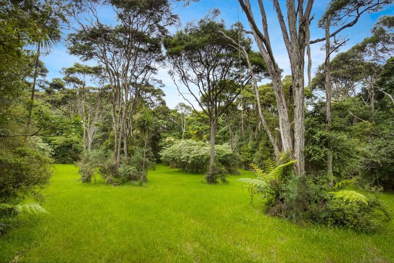 Photo of property in 853b Old North Road, Waimauku, 0882