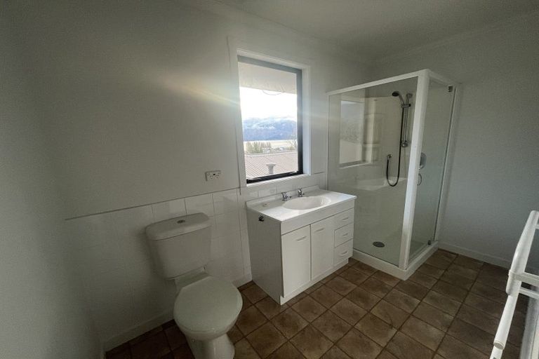 Photo of property in 3 Briar Bank Drive, Wanaka, 9305