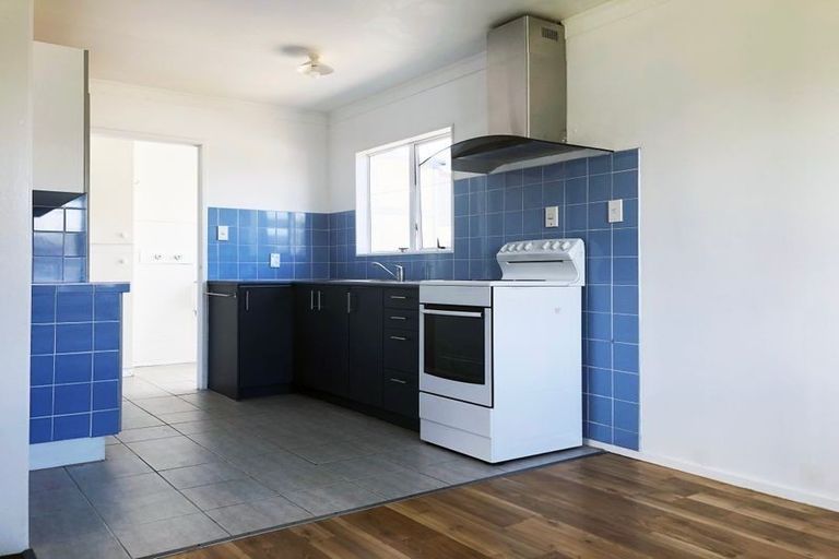 Photo of property in 27 Penion Drive, Flat Bush, Auckland, 2023