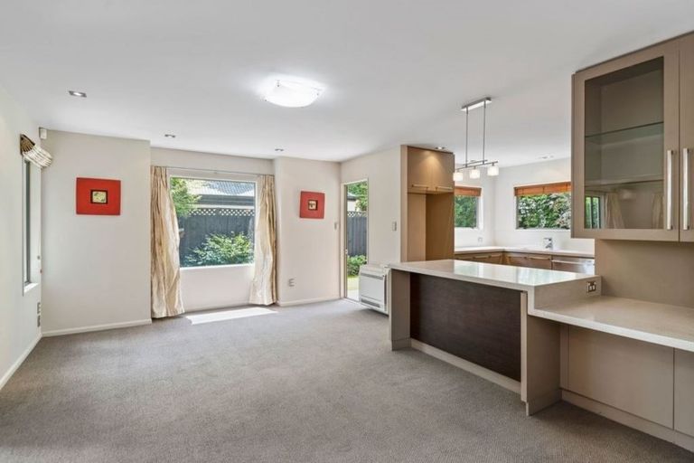 Photo of property in 120 Springfield Road, St Albans, Christchurch, 8014