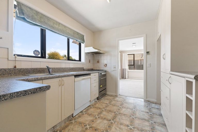 Photo of property in 16 Neill Street, Hornby, Christchurch, 8042