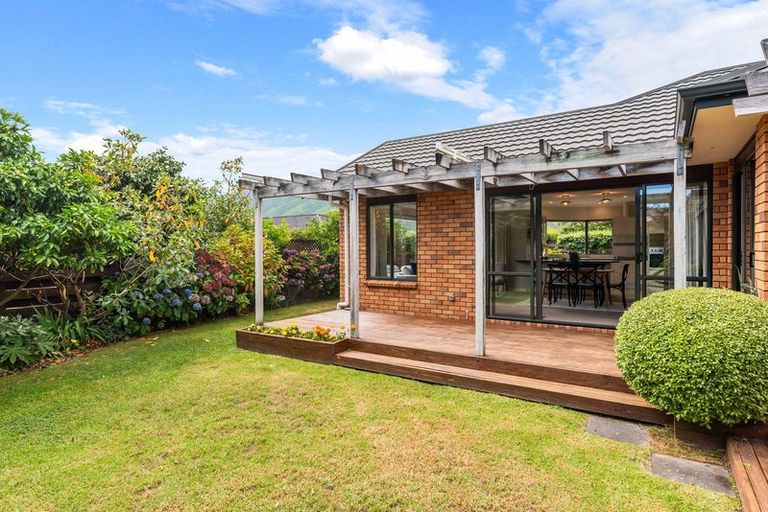Photo of property in 84 Kapanui Road, Waikanae, 5036