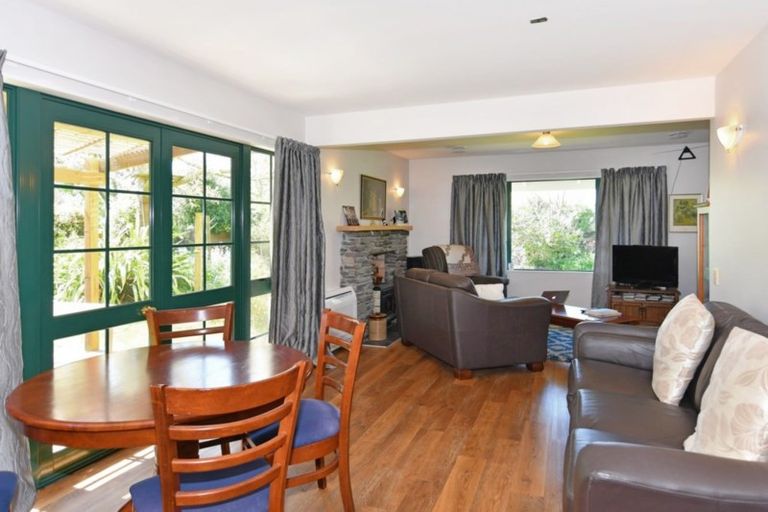 Photo of property in 15 Bird Lane, Wakefield, 7025