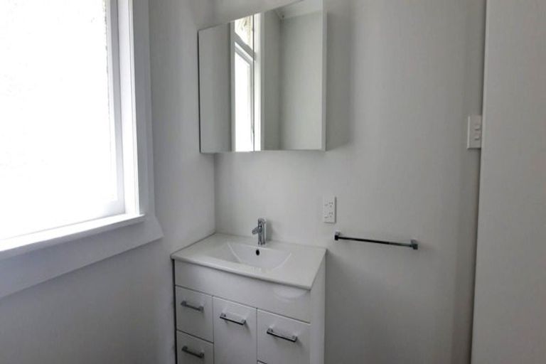 Photo of property in 4 Rotherham Terrace, Miramar, Wellington, 6022