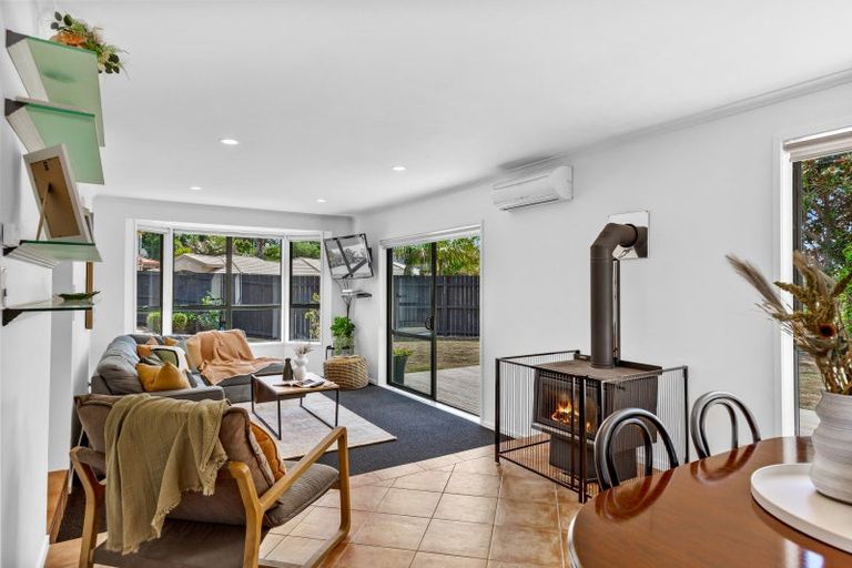 Photo of property in 30 Mariner Drive, Gulf Harbour, Whangaparaoa, 0930