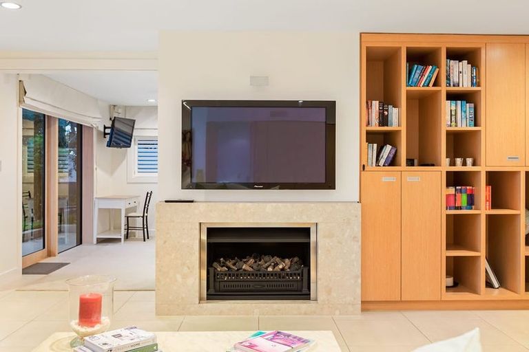 Photo of property in 28 Blomfield Spa, Takapuna, Auckland, 0622