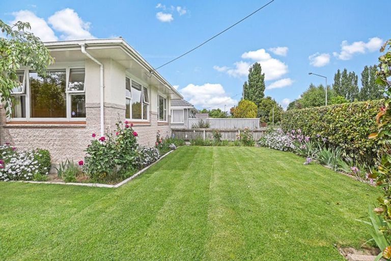 Photo of property in 132 Grimseys Road, Redwood, Christchurch, 8051