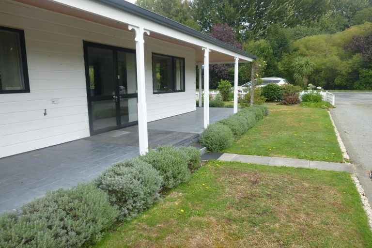 Photo of property in 46 Mckenzie Street, Geraldine, 7930