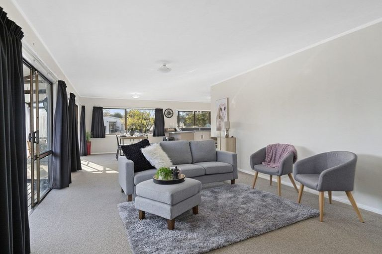 Photo of property in 3 Kowhai Street, Hamilton Lake, Hamilton, 3204